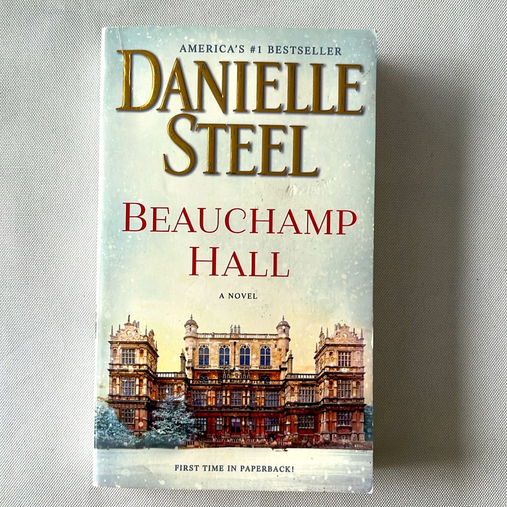 3 Novels by Bestselling Authors: Danielle Steel, Susan Wiggs and Sheryl Woods. - Picture 3 of 8